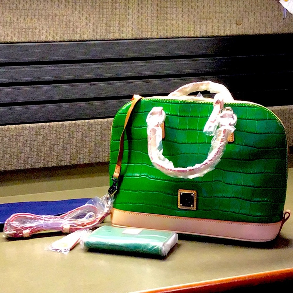 Dooney & Burke Craco Zip Zip Satchel Grass Green NWOT - Green (Green Green)